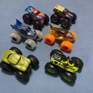 LOT OF 6 Monster Jame Monster Trucks